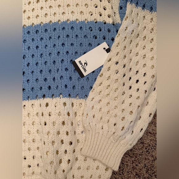 Rip Curl Sweater NEW! - Picture 3 of 6